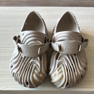 SALEHE BEMBURY CROCS HORCHATA SIZE 12